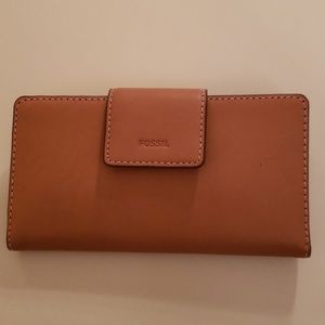 Fossil wallet